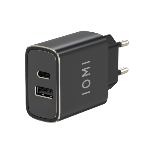 USB-Reiselader schwarz. Mit USB-C und USB-A Anschluss. Ansicht von hinten
